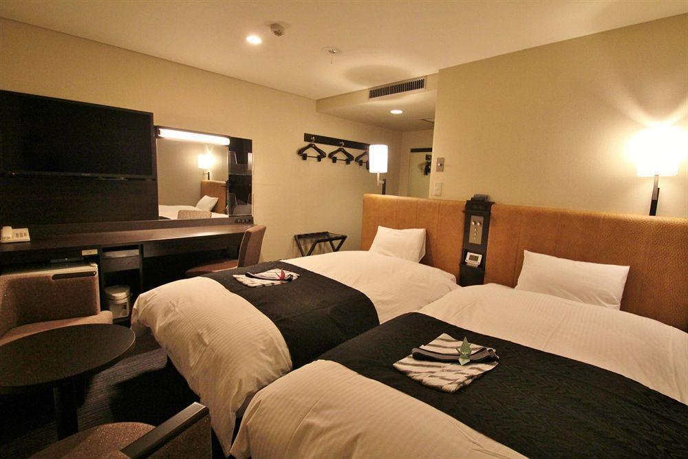 Hiroshima Ekimae Green Hotel Bagian luar foto